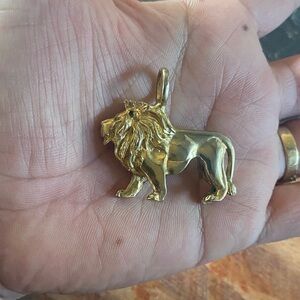 Gold Bathroom Lion Pendant